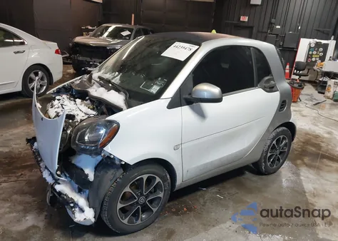 2016 Smart Fortwo Passion from USA, damaged, VIN WMEFJ5DA9GK055571